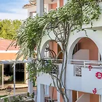 Bitzaro Palace 3*