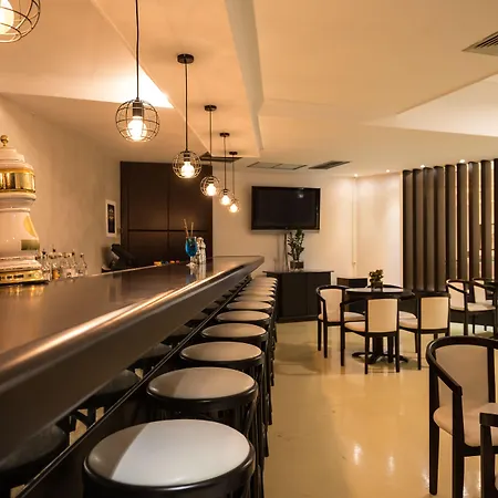 Bitzaro Palace 酒店 3*