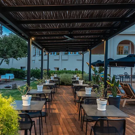 酒店 Bitzaro Palace Kalamákion
