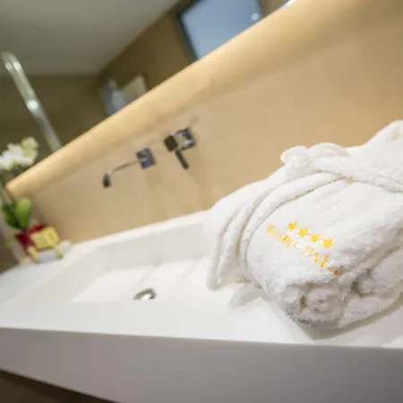 Bitzaro Palace Kalamákion