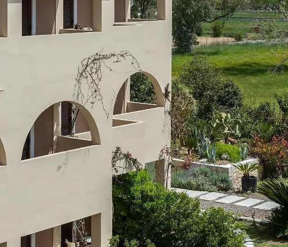 Bitzaro Palace Hotel Kalamákion