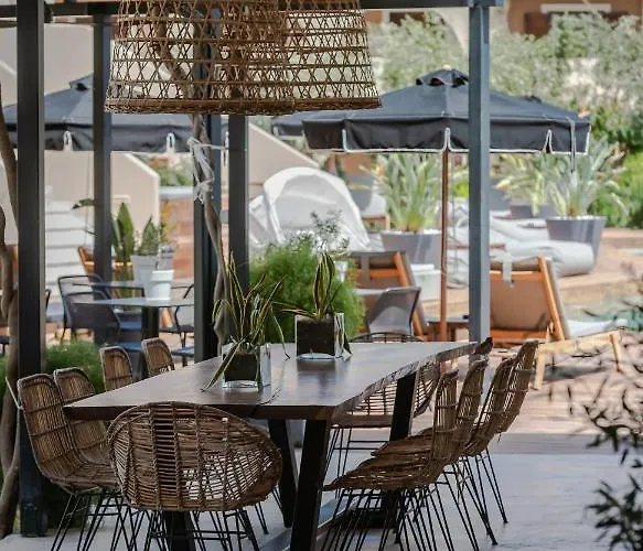 Hotel Bitzaro Palace 3*