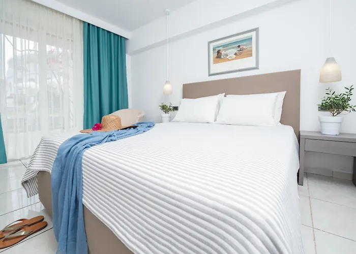 Bitzaro Palace Hotel Kalamákion