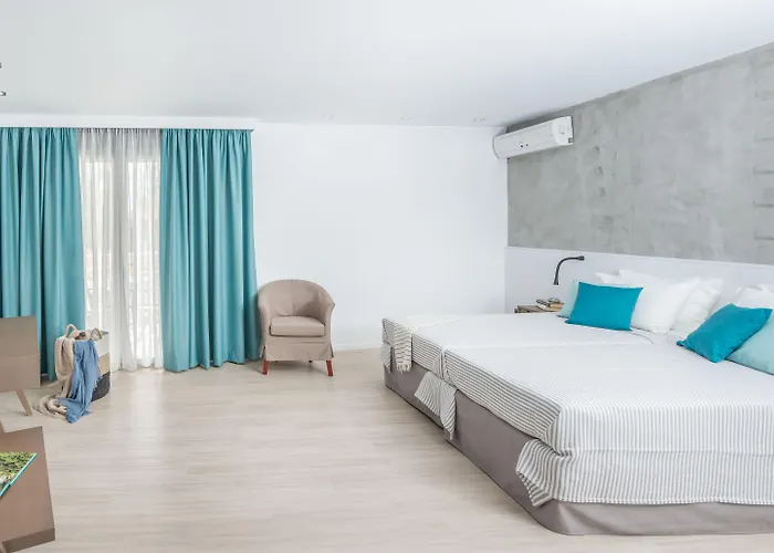 Bitzaro Palace 3*