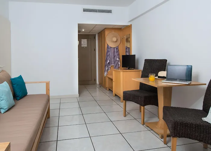 Hotel Bitzaro Palace 3*