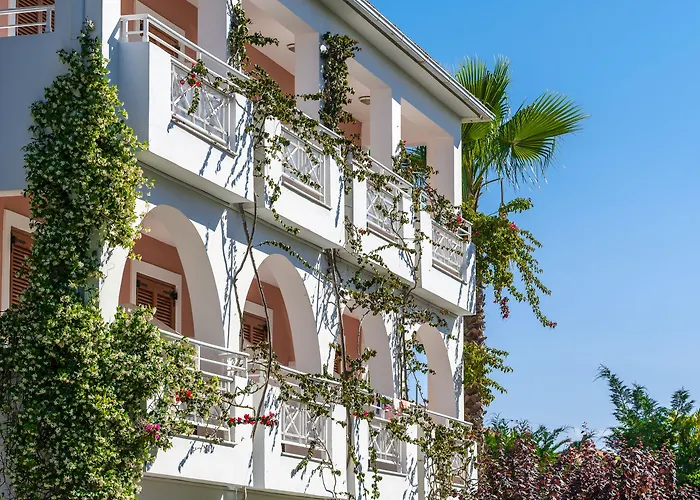 Bitzaro Palace Hotel Kalamákion
