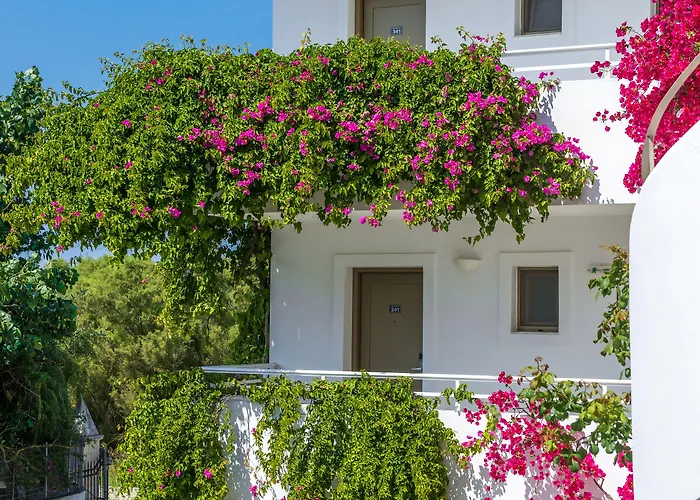 Bitzaro Palace Kalamákion