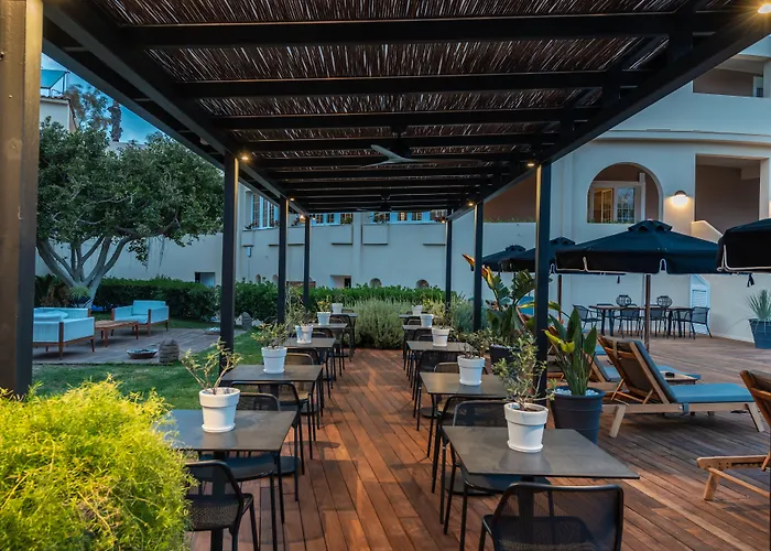 Hotel Bitzaro Palace Kalamákion