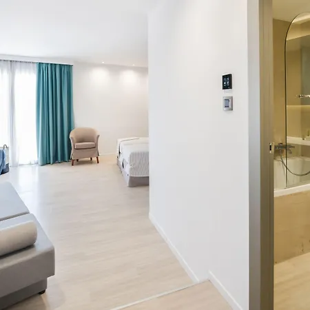 Szálloda Bitzaro Palace Kalamáki